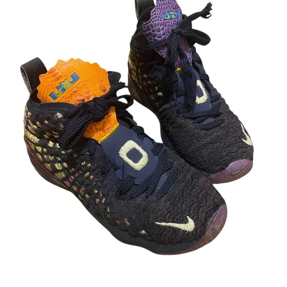 Nike LeBron James XVII 17 Shoes 17 GS Youth 5 5Y Monsters Space Jam
